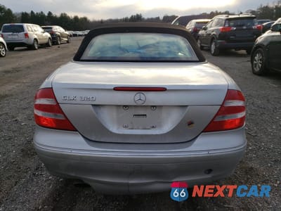 Zdjęcie 6 z 12 samochodu: 2005 MERCEDES-BENZ CLK 320 VIN:WDBTK65J35F121250 - miniatura
