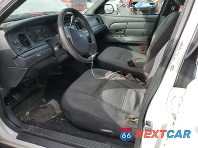 Zdjęcie 7 z 12 samochodu: 2011 FORD CROWN VICTORIA POLICE INTERCEPTOR VIN:2FABP7BV6BX125701 - miniatura