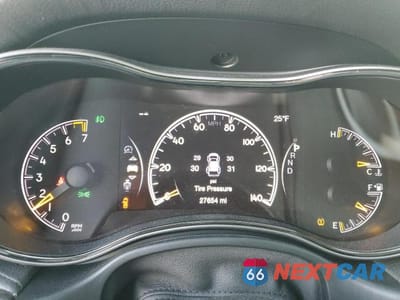 Zdjęcie 9 z 13 samochodu: 2019 JEEP GRAND CHEROKEE OVERLAND VIN:1C4RJFCG5KC567984 - miniatura