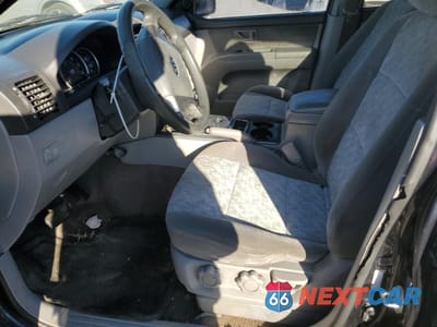Zdjęcie 7 z 15 samochodu: 2008 KIA SORENTO EX VIN:KNDJD735X85809464 - miniatura
