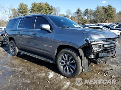Czwarte zdjęcie samochodu z boku: 2022 CHEVROLET SUBURBAN K1500 LT VIN:1GNSKCKDXNR264437 - miniatura