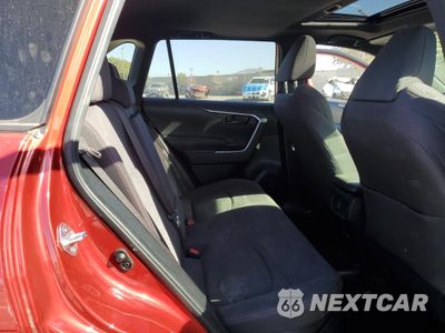 Zdjęcie 12 z 15 samochodu: 2021 TOYOTA RAV4 PRIME SE VIN:JTMAB3FVXMD019222 - miniatura