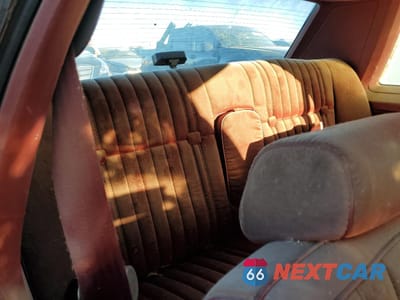 Zdjęcie 10 z 12 samochodu: 1994 FORD CROWN VICTORIA LX VIN:2FALP74W2RX176598 - miniatura