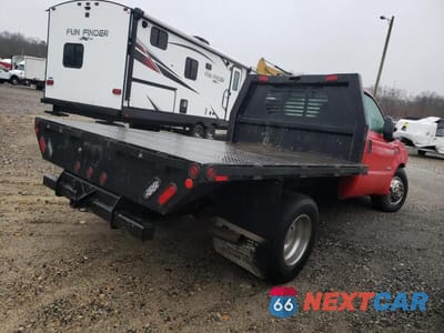 Trzecie zdjęcie samochodu z tyłu: 2007 FORD F350 SUPER DUTY VIN:1FDWF36P87EA42553 - miniatura