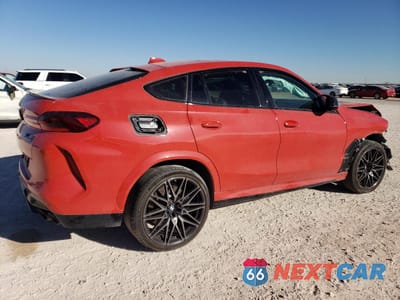 Trzecie zdjęcie samochodu z tyłu: 2021 BMW X6 M VIN:5YMCY0C08M9D77978 - miniatura