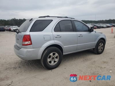 Trzecie zdjęcie samochodu z tyłu: 2005 KIA SORENTO EX VIN:KNDJC733155457095 - miniatura