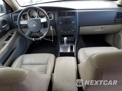 Zdjęcie 8 z 14 samochodu: 2005 DODGE MAGNUM R/T VIN:2D4GZ582X5H638138 - miniatura