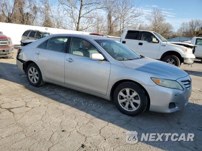 Czwarte zdjęcie samochodu z boku: 2011 TOYOTA CAMRY BASE VIN:4T4BF3EK7BR106896 - miniatura
