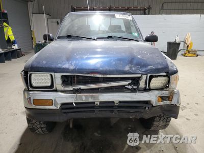 Piąte zdjęcie samochodu w środku: 1994 TOYOTA PICKUP 1/2 TON SHORT WHEELBASE DX VIN:4TARN01P3RZ278626 - miniatura