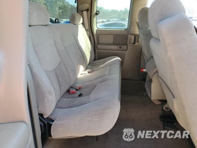 Zdjęcie 10 z 14 samochodu: 2004 CHEVROLET SILVERADO K2500 HEAVY DUTY VIN:1GCHK29U24E384936 - miniatura