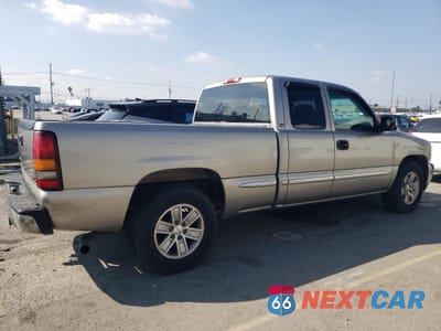 Trzecie zdjęcie samochodu z tyłu: 2000 GMC NEW SIERRA C1500 VIN:1GTEC19T1YZ181889 - miniatura