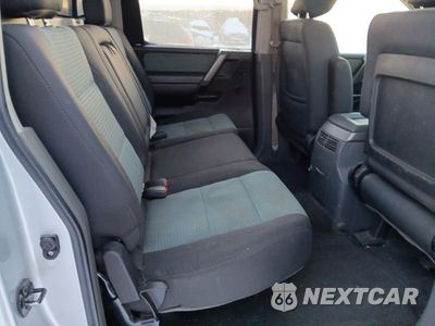 Zdjęcie 10 z 12 samochodu: 2005 NISSAN TITAN XE VIN:1N6BA07B15N535701 - miniatura