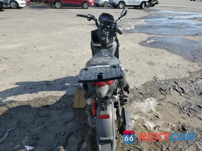Czwarte zdjęcie samochodu z boku: 2012 YAMAHA YW50 F VIN:RKRSA43A5CA102502 - miniatura