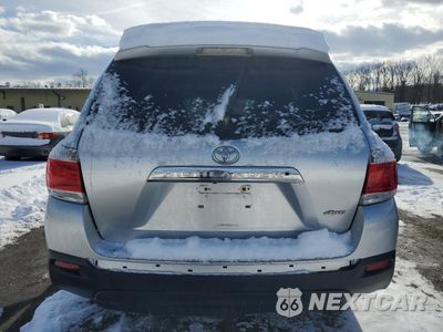 Zdjęcie 6 z 13 samochodu: 2011 TOYOTA HIGHLANDER BASE VIN:5TDBK3EH7BS060652 - miniatura