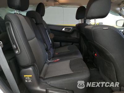 Zdjęcie 11 z 15 samochodu: 2017 NISSAN PATHFINDER S VIN:5N1DR2MN6HC641569 - miniatura