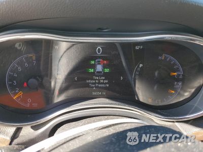 Zdjęcie 9 z 12 samochodu: 2015 JEEP GRAND CHEROKEE LIMITED VIN:1C4RJEBG8FC655316 - miniatura