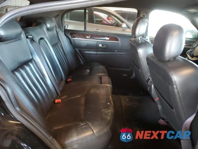 Zdjęcie 10 z 12 samochodu: 2008 LINCOLN TOWN CAR EXECUTIVE L VIN:2LNHM84W78X663465 - miniatura