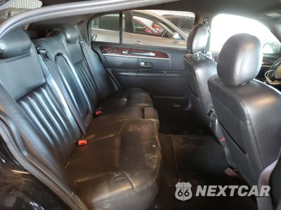 Zdjęcie 10 z 12 samochodu: 2008 LINCOLN TOWN CAR EXECUTIVE L VIN:2LNHM84W78X663465 - miniatura