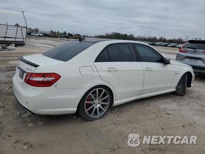 Trzecie zdjęcie samochodu z tyłu: 2012 MERCEDES-BENZ E 63 AMG VIN:WDDHF7EB9CA648395 - miniatura