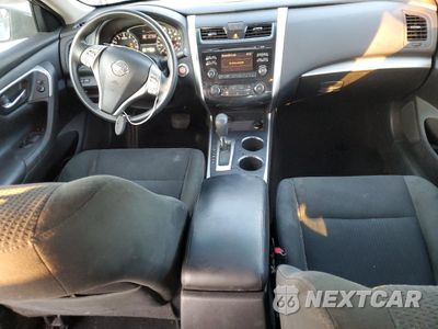 Zdjęcie 8 z 14 samochodu: 2015 NISSAN ALTIMA 2.5 VIN:1N4AL3AP9FN923636 - miniatura