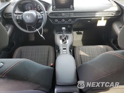 Zdjęcie 8 z 15 samochodu: 2025 HONDA HR-V SPORT VIN:3CZRZ1H50SM735638 - miniatura