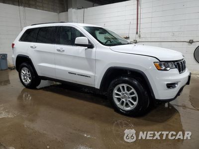 Czwarte zdjęcie samochodu z boku: 2018 JEEP GRAND CHEROKEE LAREDO VIN:1C4RJFAG7JC310620 - miniatura