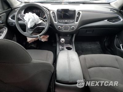 Zdjęcie 8 z 14 samochodu: 2020 CHEVROLET MALIBU LT VIN:1G1ZD5ST8LF071022 - miniatura