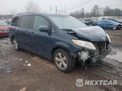 Czwarte zdjęcie samochodu z boku: 2011 TOYOTA SIENNA LE VIN:5TDKK3DCXBS091559 - miniatura