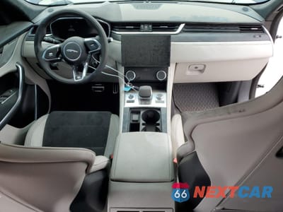 Zdjęcie 8 z 13 samochodu: 2023 JAGUAR F-PACE SVR VIN:SADCZ2EE4PA711647 - miniatura