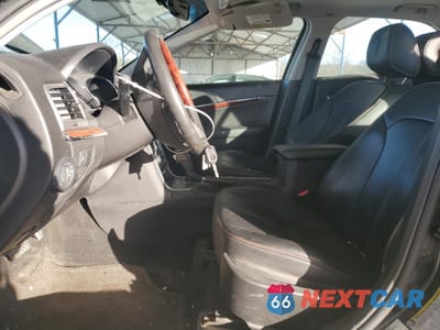 Zdjęcie 7 z 14 samochodu: 2010 LINCOLN MKZ VIN:3LNHL2GC3AR627312 - miniatura