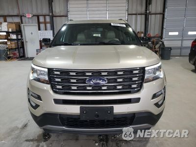 Piąte zdjęcie samochodu w środku: 2017 FORD EXPLORER XLT VIN:1FM5K8D87HGD39044 - miniatura