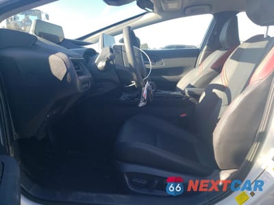 Zdjęcie 7 z 14 samochodu: 2024 TOYOTA PRIUS PRIME SE VIN:JTDACACU0R3027324 - miniatura