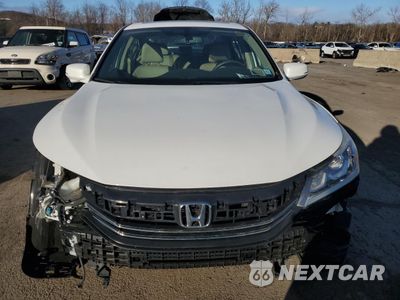 Piąte zdjęcie samochodu w środku: 2017 HONDA ACCORD EXL VIN:1HGCR2F83HA079084 - miniatura