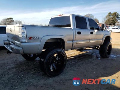 Trzecie zdjęcie samochodu z tyłu: 2006 CHEVROLET SILVERADO K1500 VIN:2GCEK13T961208077 - miniatura