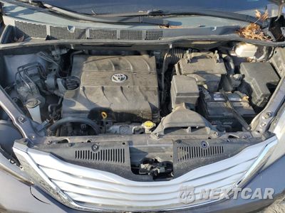 Zdjęcie 14 z 15 samochodu: 2011 TOYOTA SIENNA LE VIN:5TDKK3DC1BS026339 - miniatura