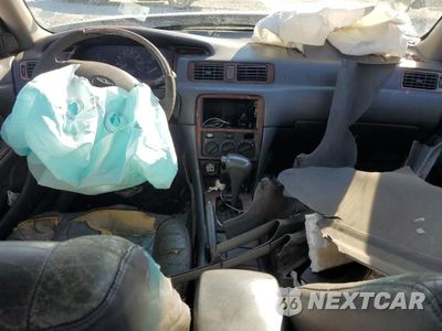 Zdjęcie 8 z 12 samochodu: 2001 TOYOTA CAMRY CE VIN:4T1BG22K51U861078 - miniatura