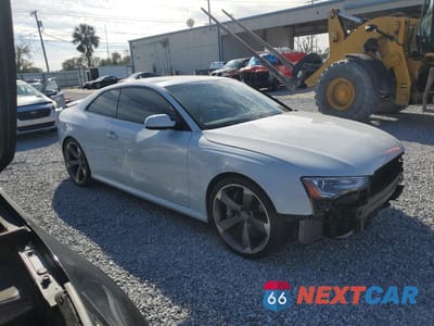 Czwarte zdjęcie samochodu z boku: 2014 AUDI RS5 VIN:WUAC6AFR4EA900556 - miniatura