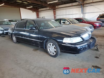 Czwarte zdjęcie samochodu z boku: 2008 LINCOLN TOWN CAR EXECUTIVE L VIN:2LNHM84W78X663465 - miniatura