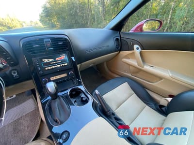 Zdjęcie 6 z 10 samochodu: 2013 CHEVROLET CORVETTE GRAND SPORT VIN:1G1YW3DW2D5107991 - miniatura