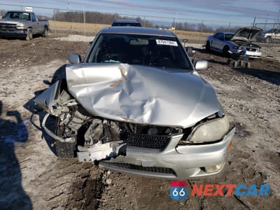 Piąte zdjęcie samochodu w środku: 2002 LEXUS IS 300 VIN:JTHBD192720063735 - miniatura