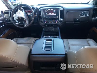 Zdjęcie 9 z 14 samochodu: 2018 CHEVROLET SILVERADO C1500 LTZ VIN:3GCPCSEC4JG179452 - miniatura