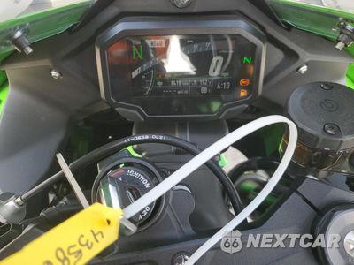 Zdjęcie 7 z 10 samochodu: 2021 KAWASAKI ZX1002 N VIN:JKBZXVN11MA000094 - miniatura