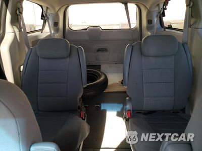 Zdjęcie 10 z 13 samochodu: 2009 DODGE GRAND CARAVAN SE VIN:1D8HN44E79B503111 - miniatura