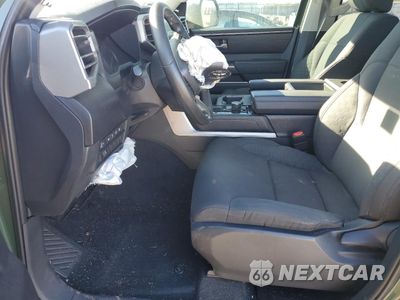 Zdjęcie 7 z 14 samochodu: 2022 TOYOTA TUNDRA CREWMAX SR VIN:5TFLA5AB4NX016725 - miniatura