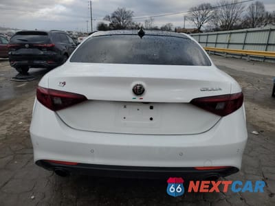 Zdjęcie 6 z 14 samochodu: 2022 ALFA ROMEO GIULIA SUPER VIN:ZARFANBN2N7653138 - miniatura