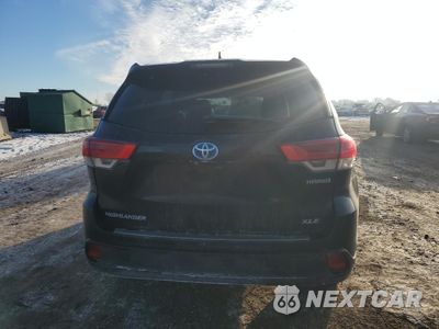 Zdjęcie 6 z 16 samochodu: 2018 TOYOTA HIGHLANDER HYBRID VIN:5TDJGRFH7JS045999 - miniatura