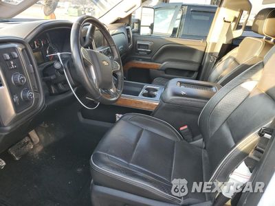 Zdjęcie 7 z 15 samochodu: 2017 CHEVROLET SILVERADO K2500 HIGH COUNTRY VIN:1GC1KXEYXHF196690 - miniatura