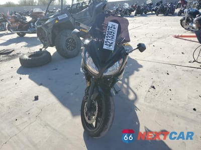 Drugie zdjęcie samochodu z przodu: 2015 KAWASAKI EX650 E VIN:JKAEXEE11FDA18151 - miniatura