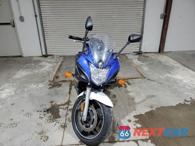 Drugie zdjęcie samochodu z przodu: 2013 YAMAHA FZ6 R VIN:JYARJ18E0DA010937 - miniatura