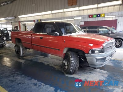 Czwarte zdjęcie samochodu z boku: 1999 DODGE RAM 2500 VIN:1B7KF2368XJ534984 - miniatura